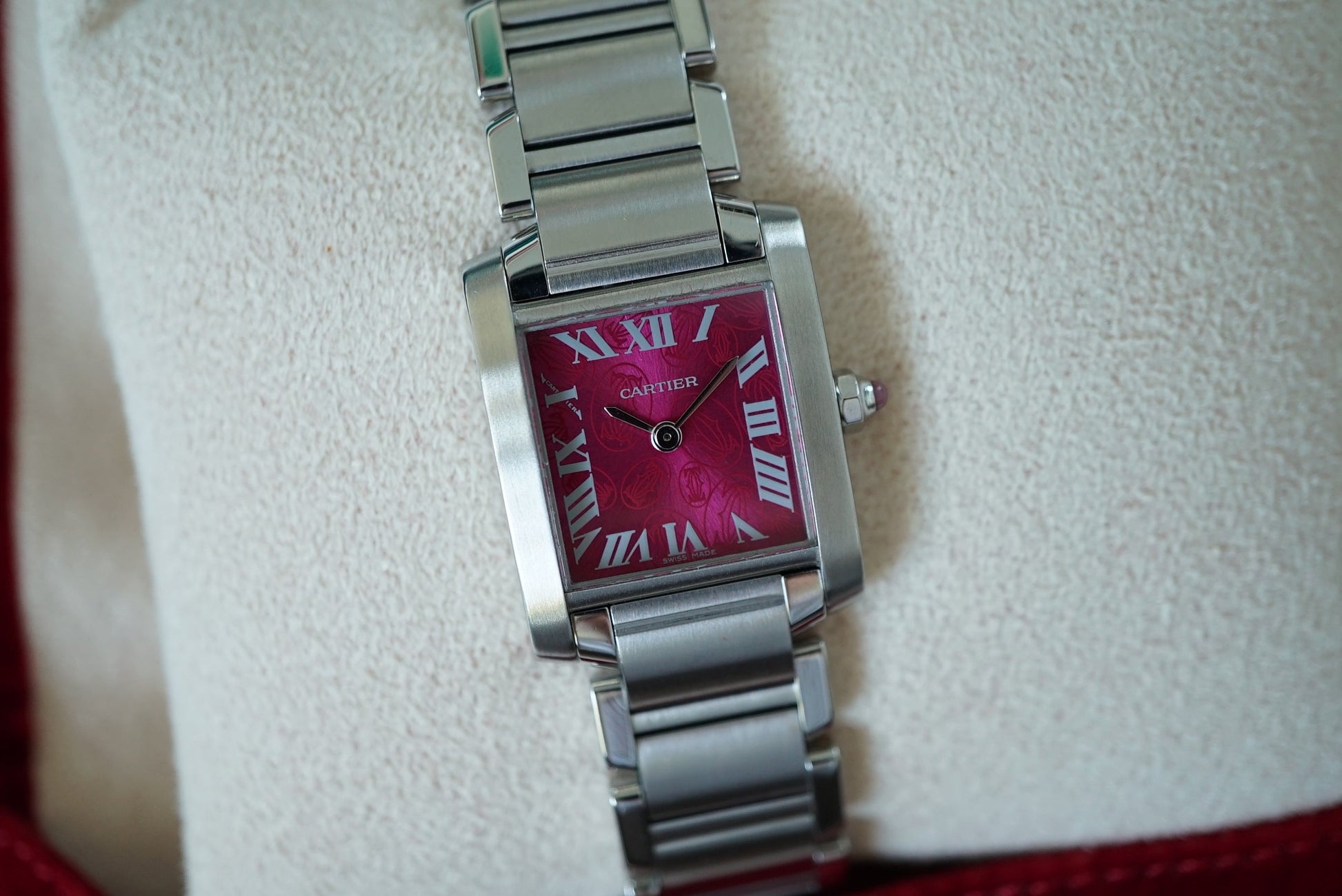Cartier Tank Francaise Small 2384 Raspberry dial - Rare Christmas 2006 Limited Edition