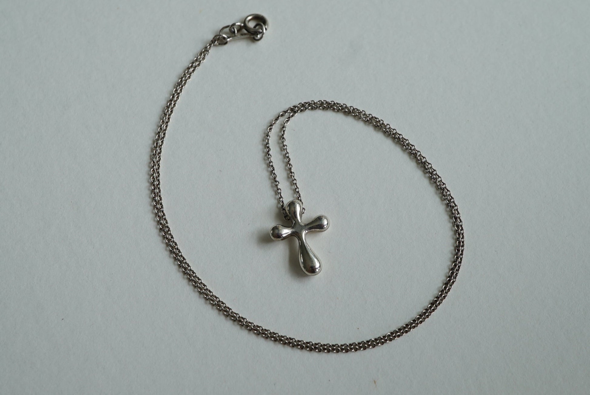 Tiffany & Co Cross 925 sterling silver Elsa Peretti necklace