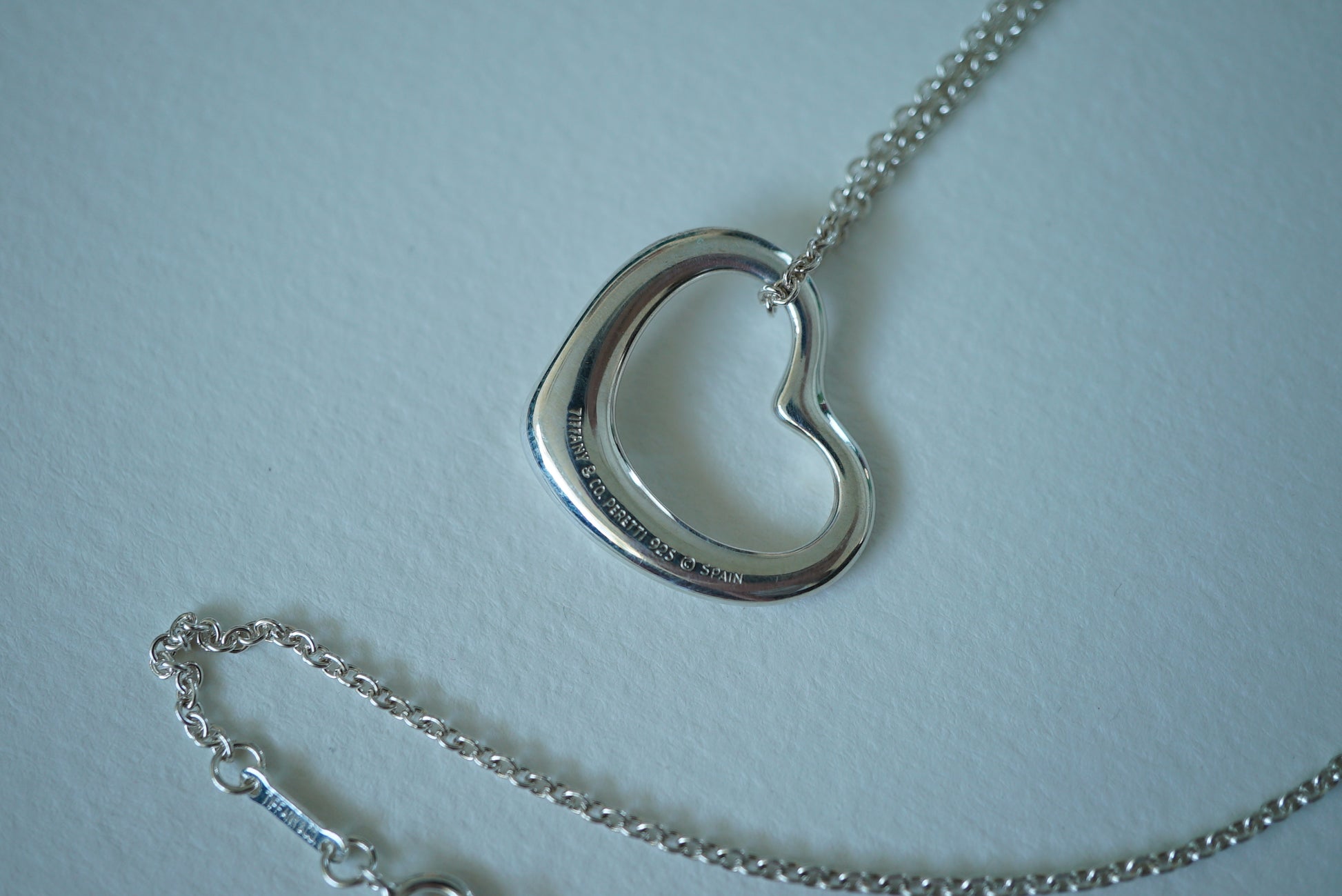 Tiffany & Co Open Heart Medium 925 sterling silver Elsa Peretti necklace