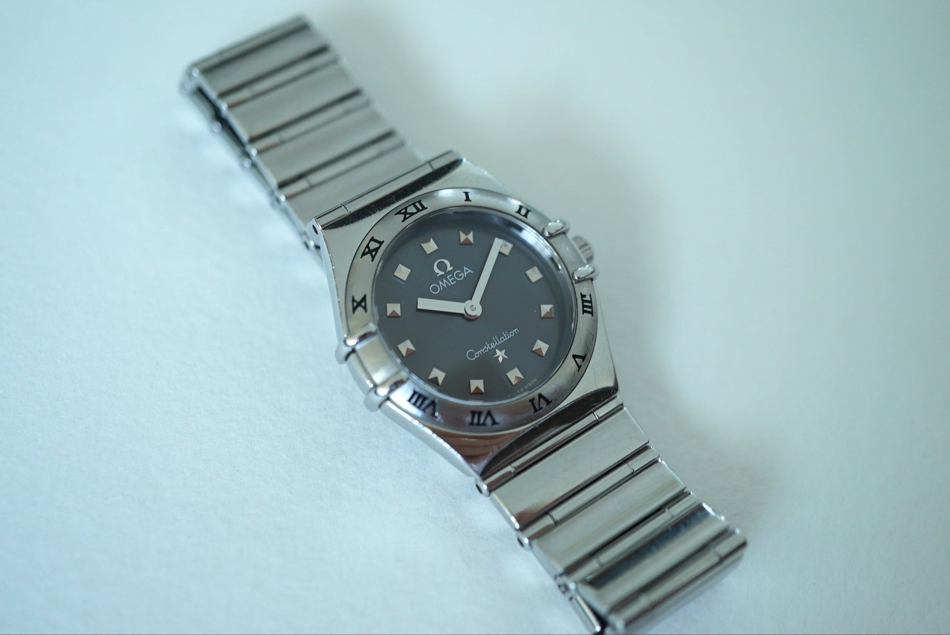 Omega Constellation Manhattan My Choice Ladies Grey Sunburst Dial ref 1571.51 from 1998