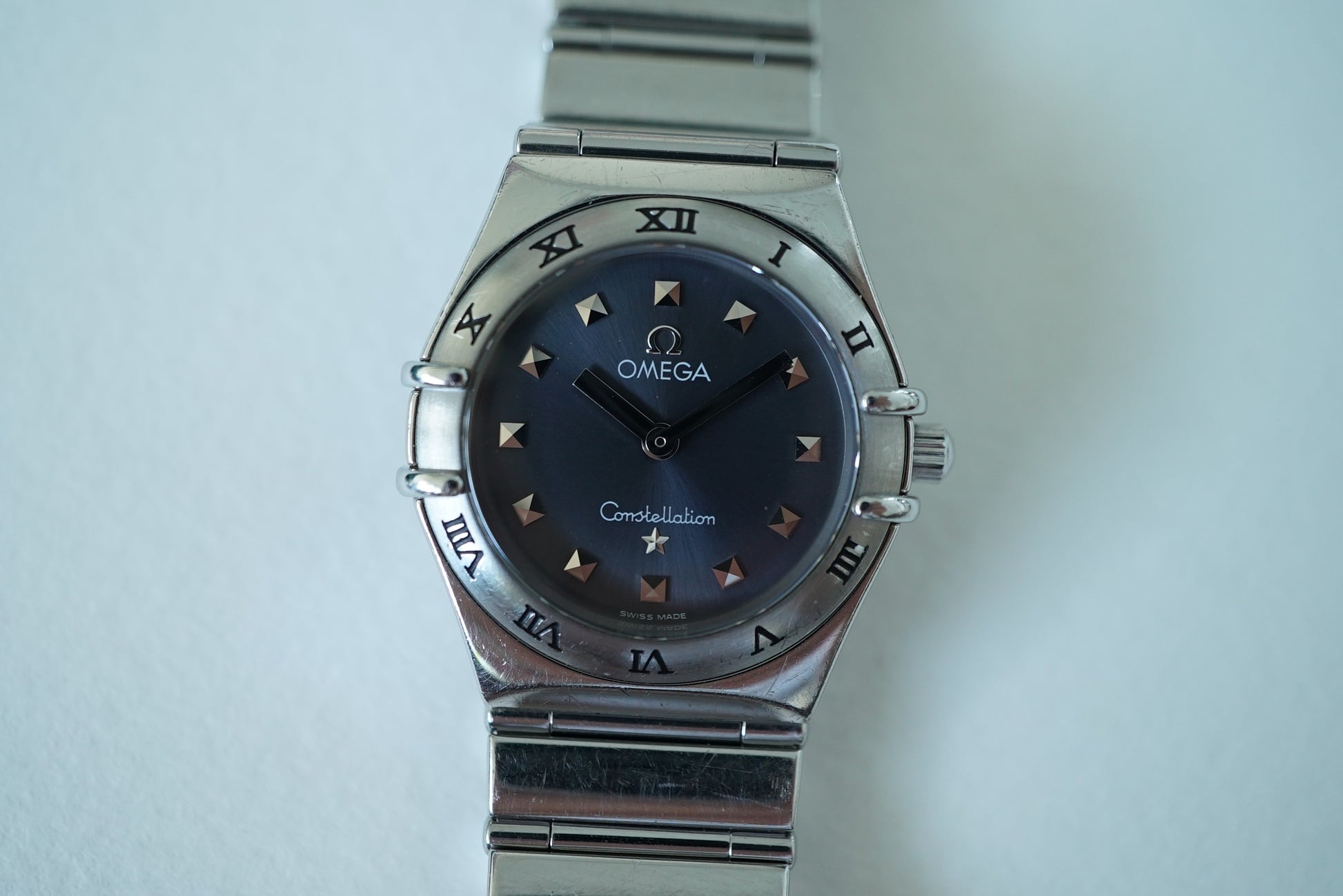 Omega Constellation Manhattan My Choice Ladies Grey Sunburst Dial ref 1571.51 from 1998