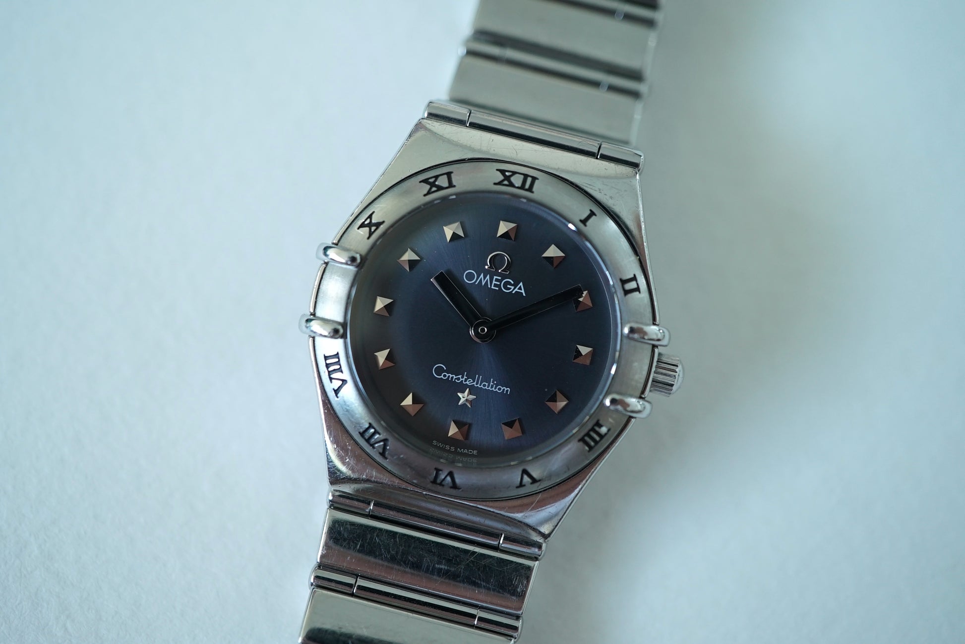 Omega Constellation Manhattan My Choice Ladies Grey Sunburst Dial ref 1571.51 from 1998