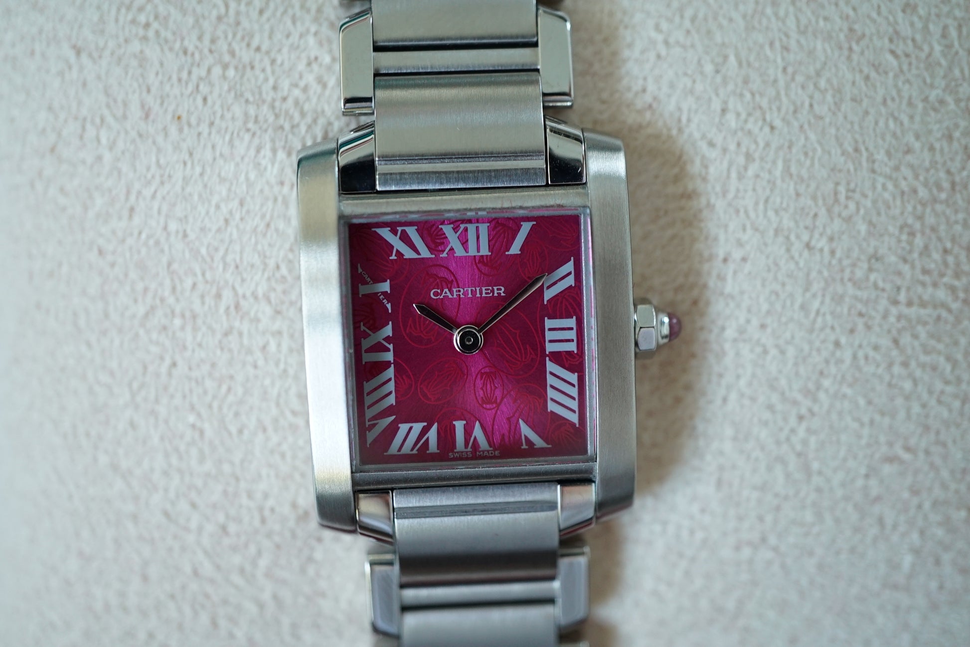 Cartier Tank Francaise Small 2384 Raspberry dial - Rare Christmas 2006 Limited Edition