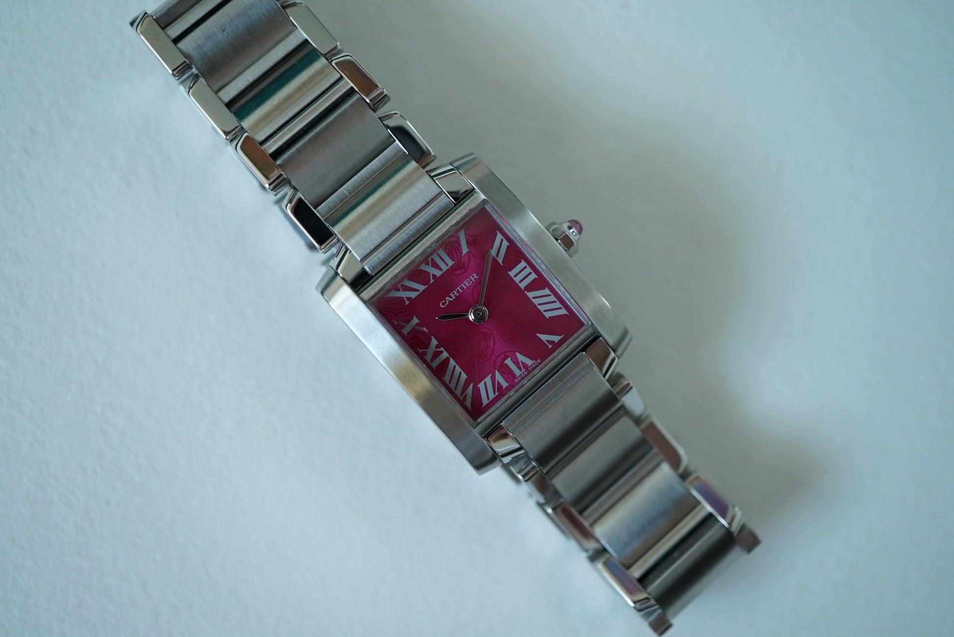 Cartier Tank Francaise Small 2384 Raspberry dial - Rare Christmas 2006 Limited Edition