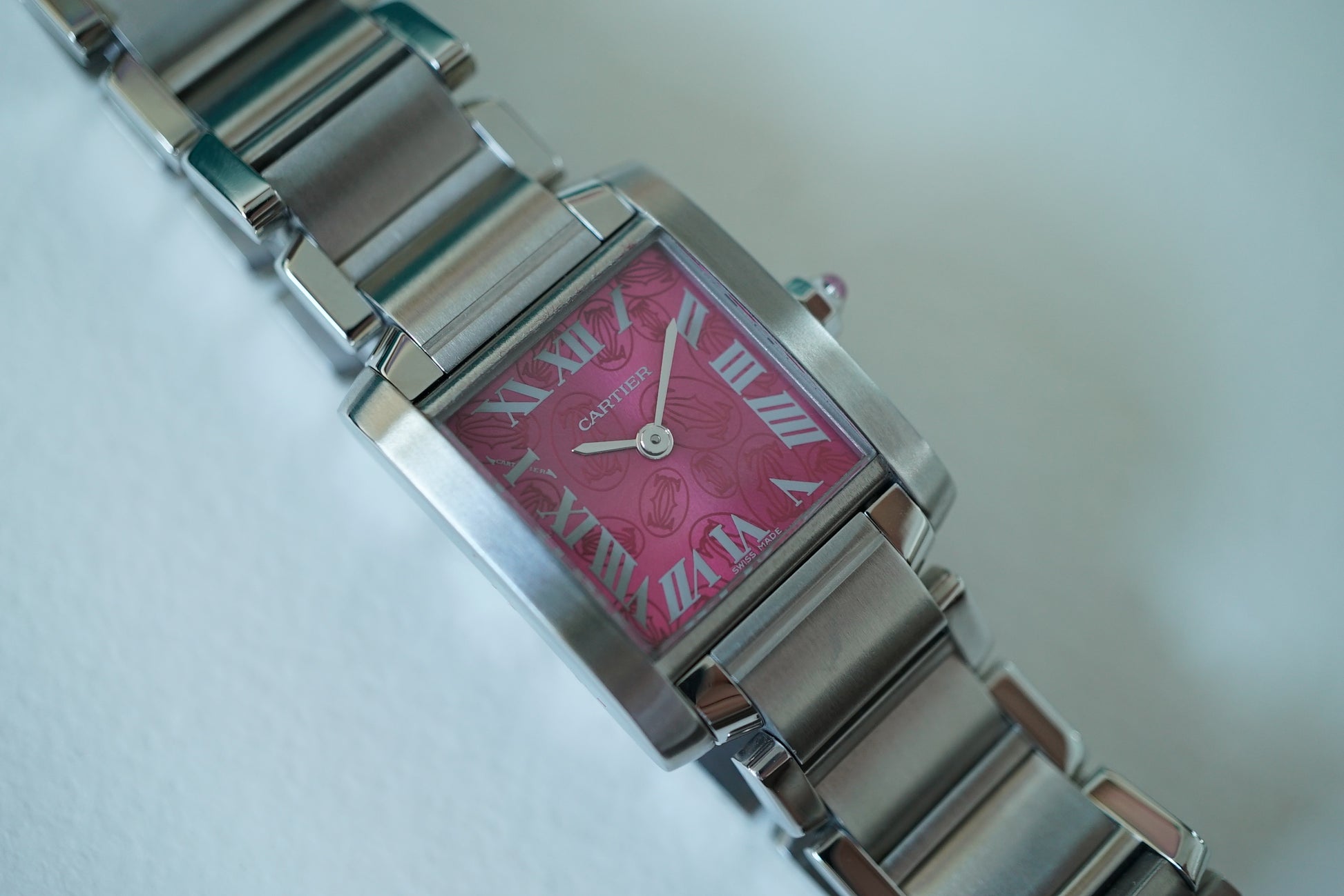 Cartier Tank Francaise Small 2384 Raspberry dial - Rare Christmas 2006 Limited Edition
