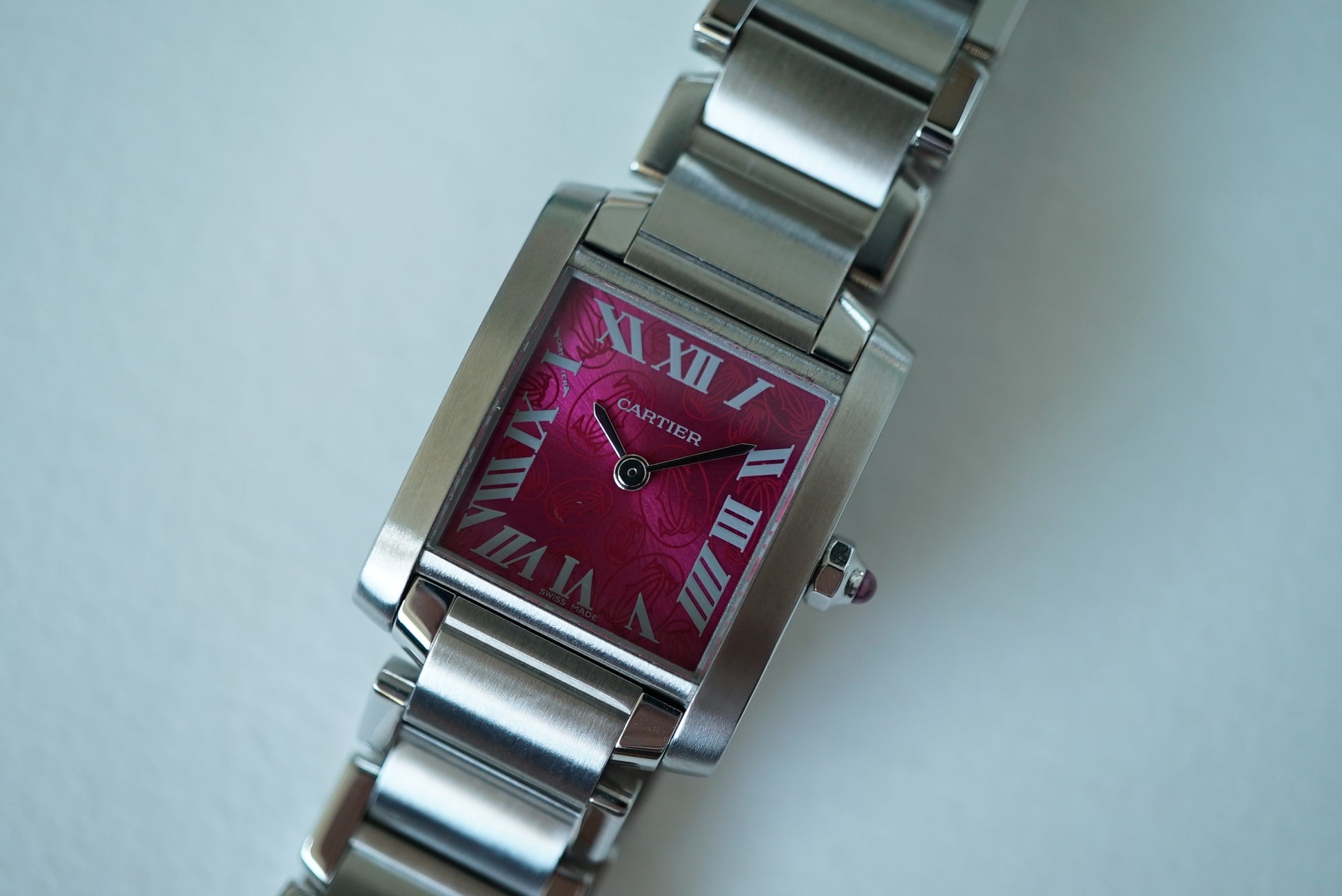 Cartier Tank Francaise Small 2384 Raspberry dial - Rare Christmas 2006 Limited Edition