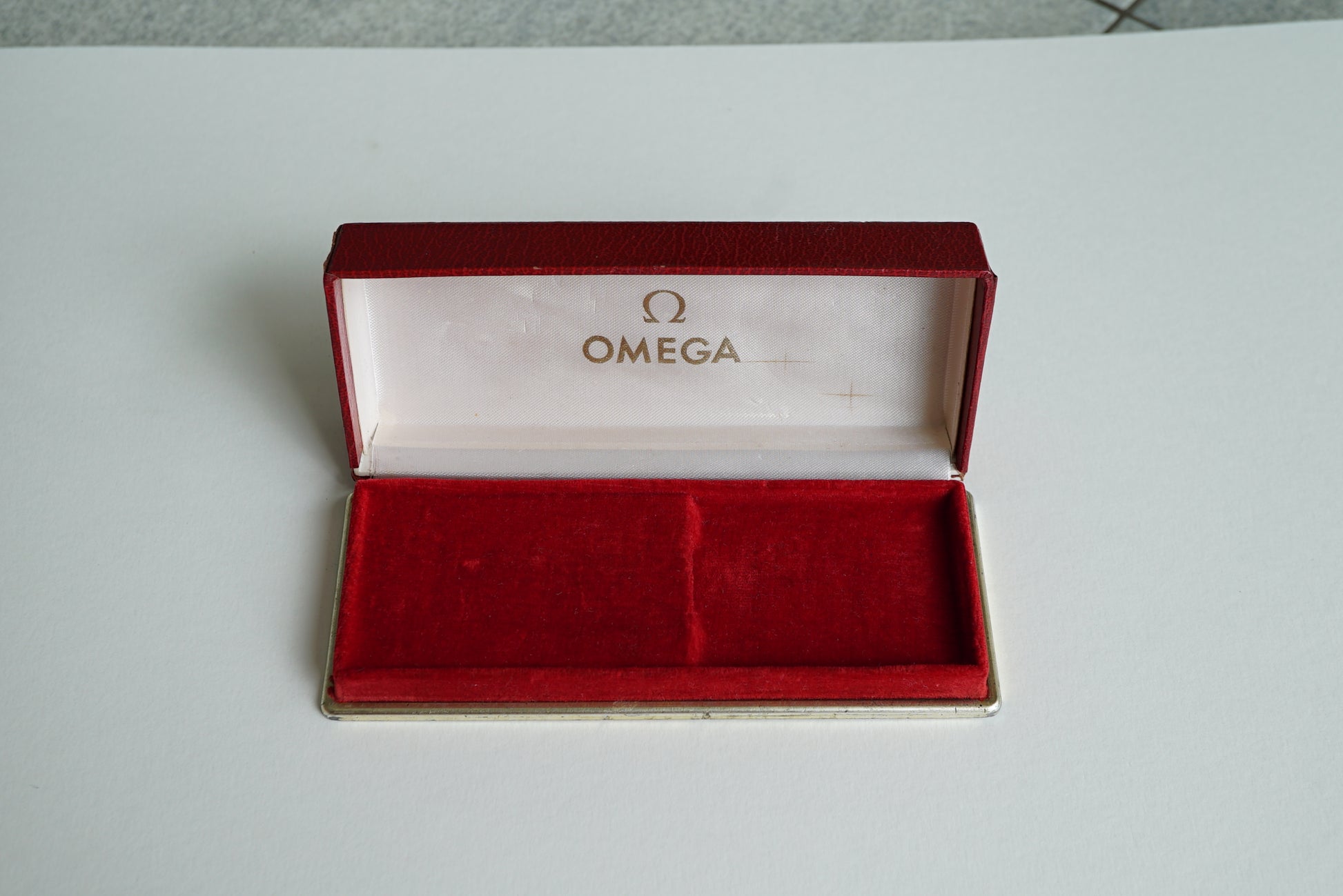 Omega vintage men's box 1960-1970's