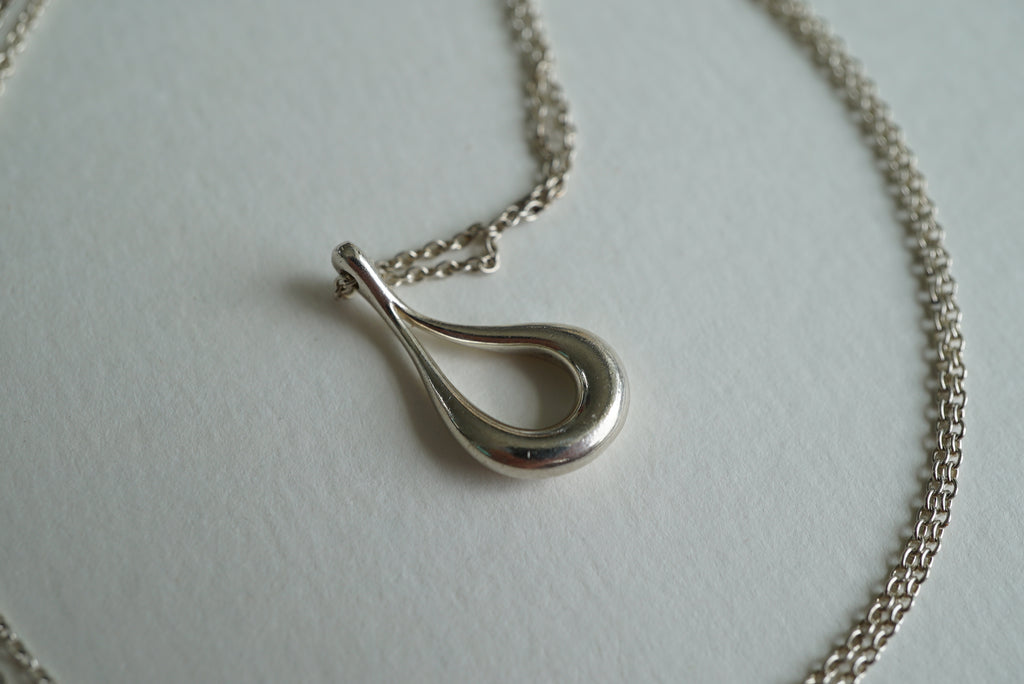 Tiffany & Co Open Teardrop 925 sterling silver Elsa Peretti necklace