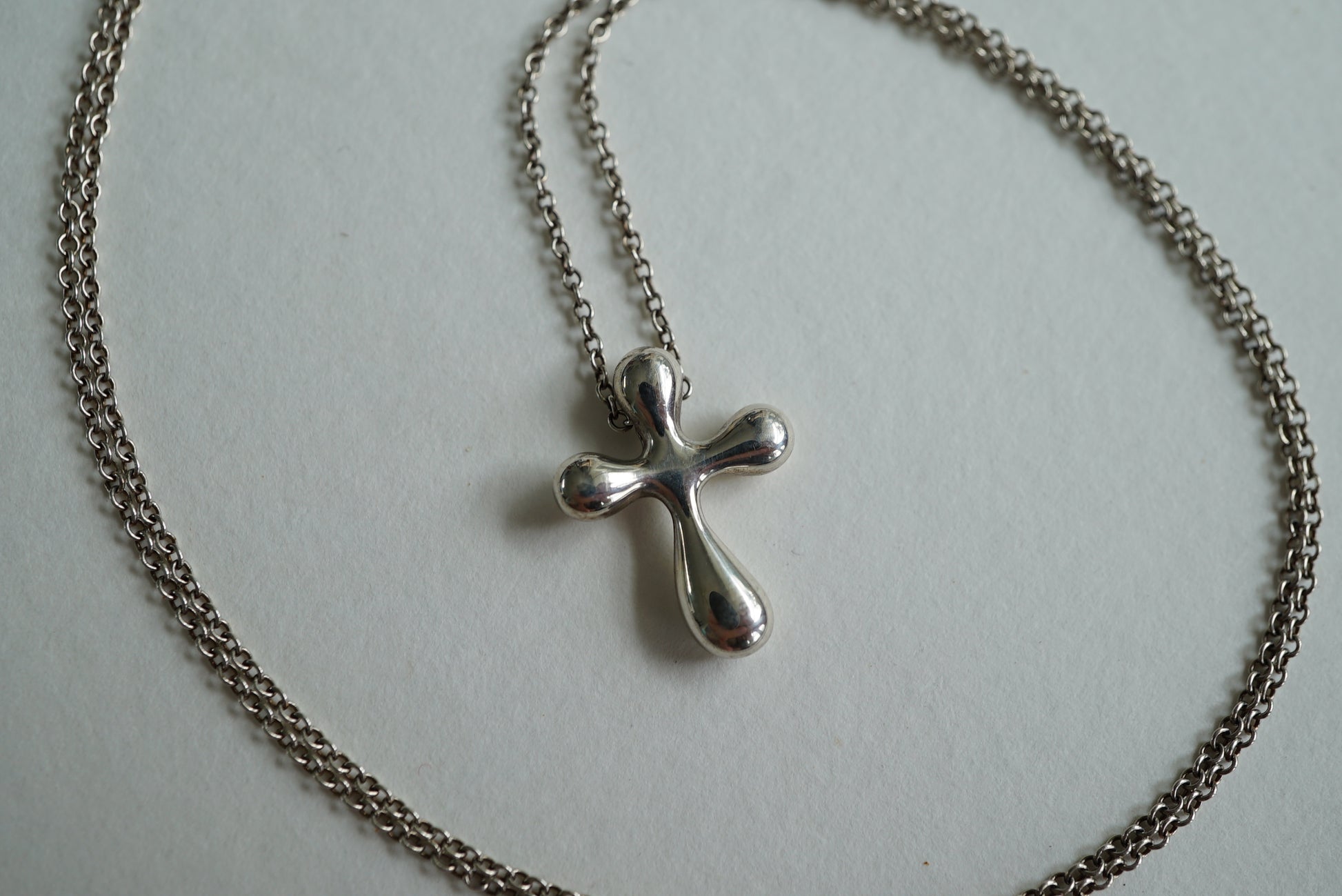 Tiffany & Co Cross 925 sterling silver Elsa Peretti necklace