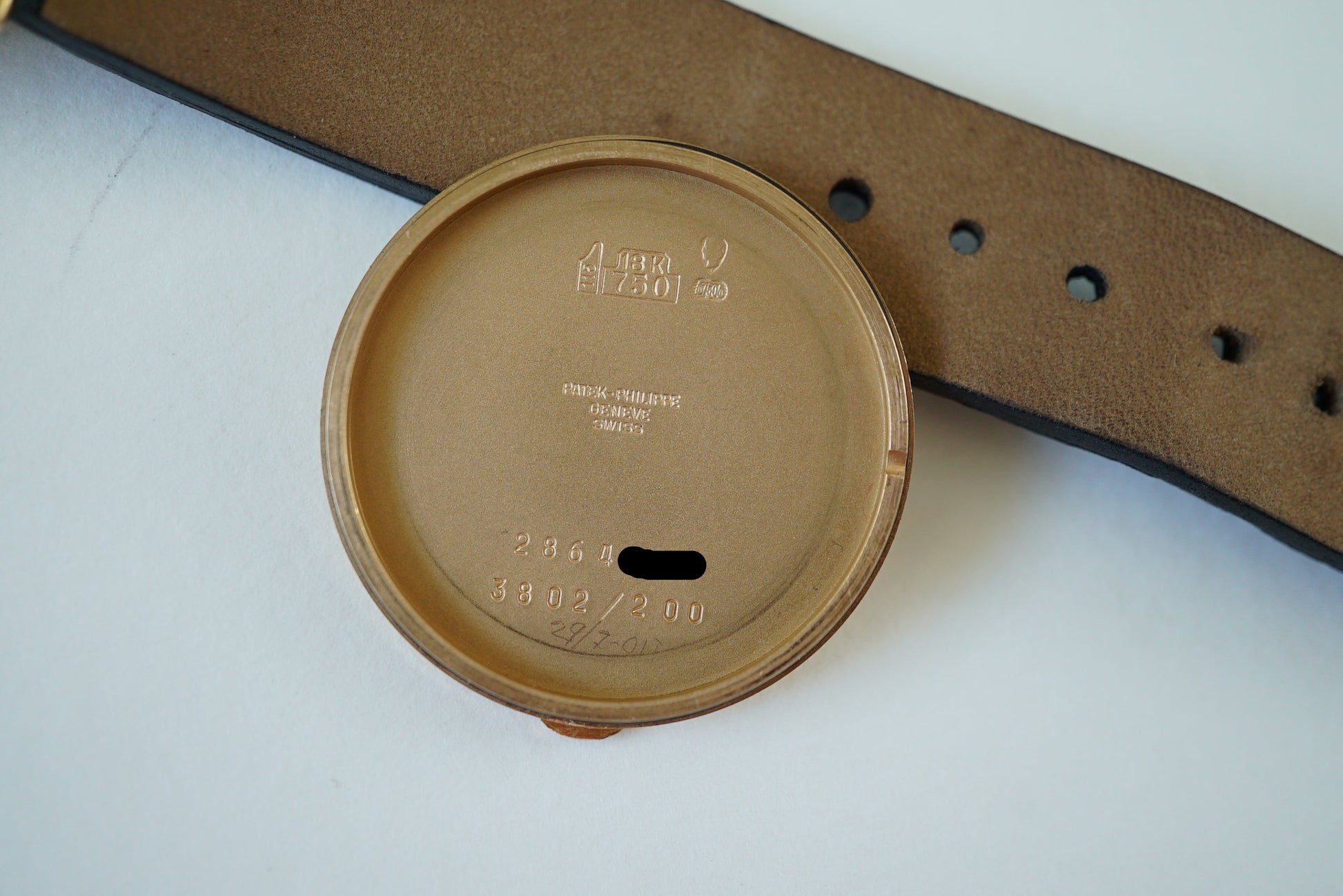 Patek Philippe Calatrava automatic ref 3802 from 1988/1989 - Extract from Archives