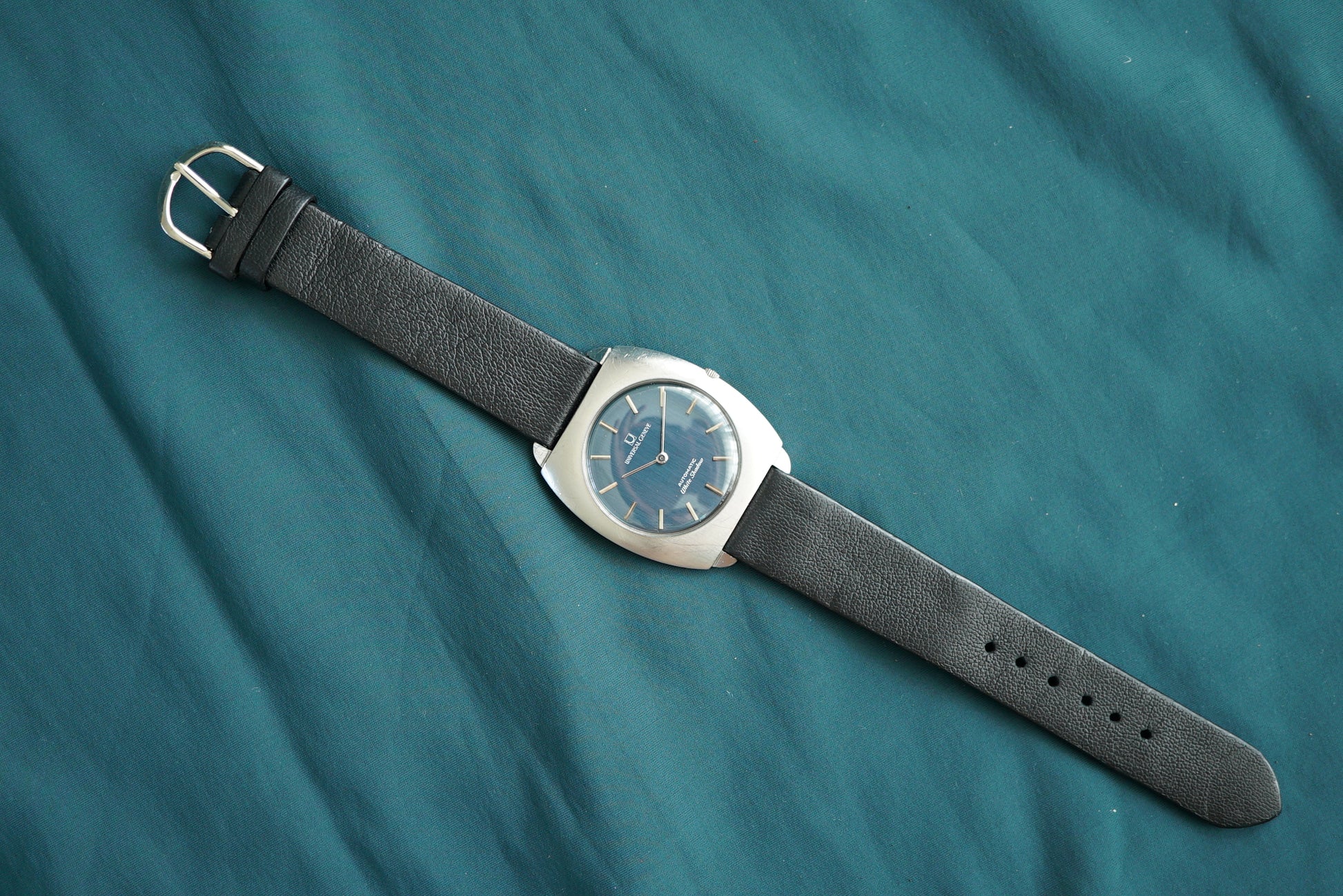 Universal Geneve White Shadow Microrotor automatic ref 866.127 - blue dial from 1970