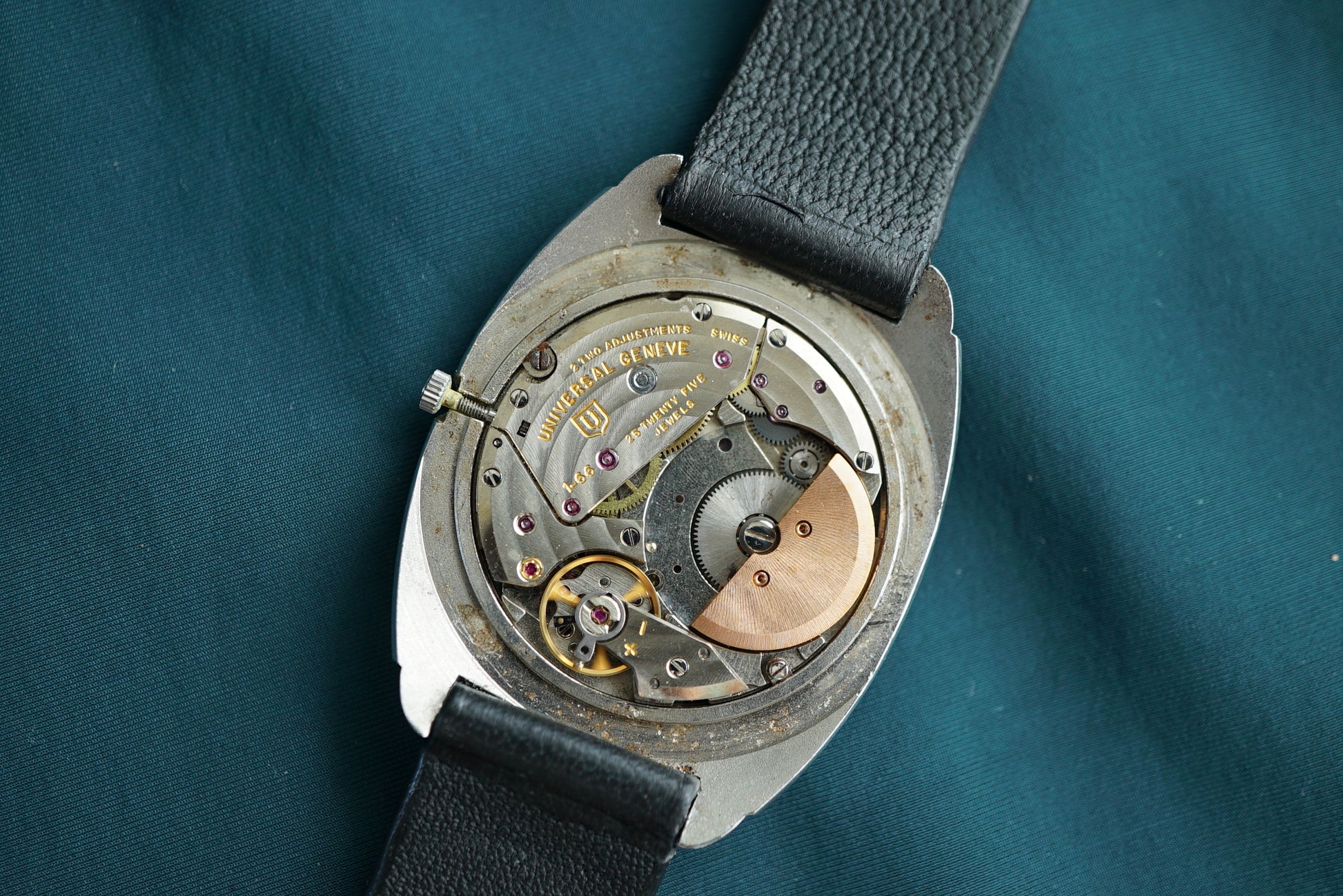 Universal Geneve White Shadow Microrotor automatic ref 866.127 - blue dial from 1970