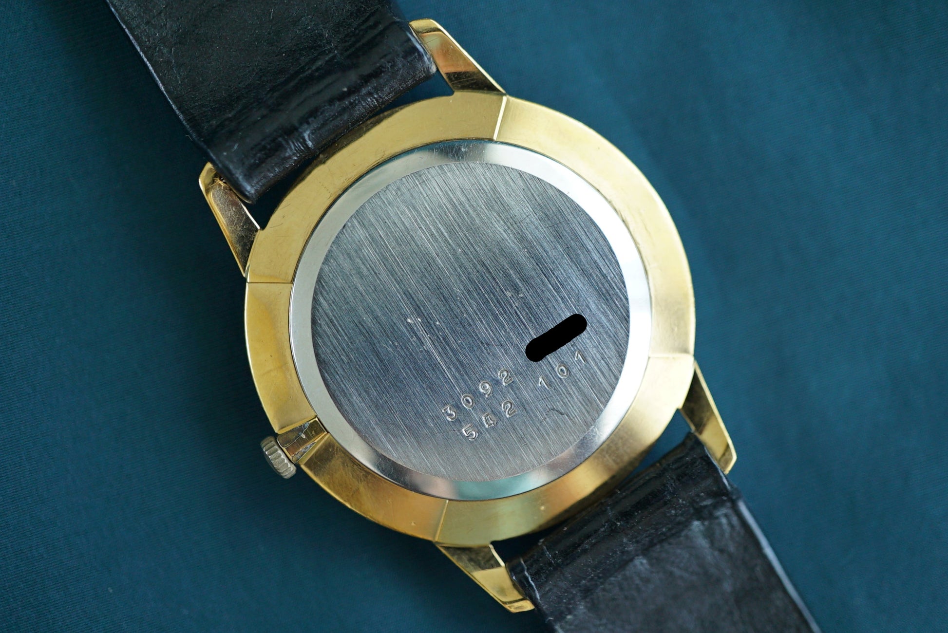 Universal Geneve Calatrava gold plate ref 542.101 from ca 1972