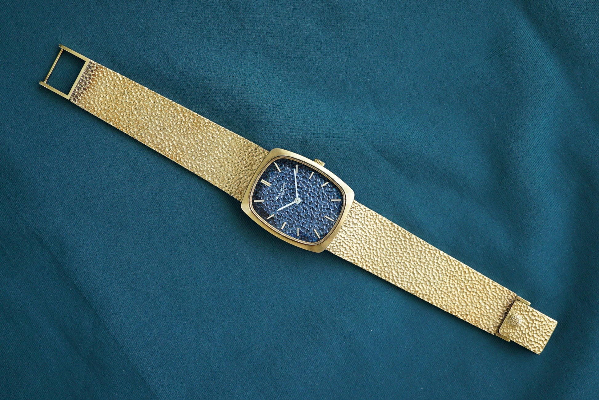 Patek Philippe Ellipse ref 3567/1 in 18k Gold from 1960's