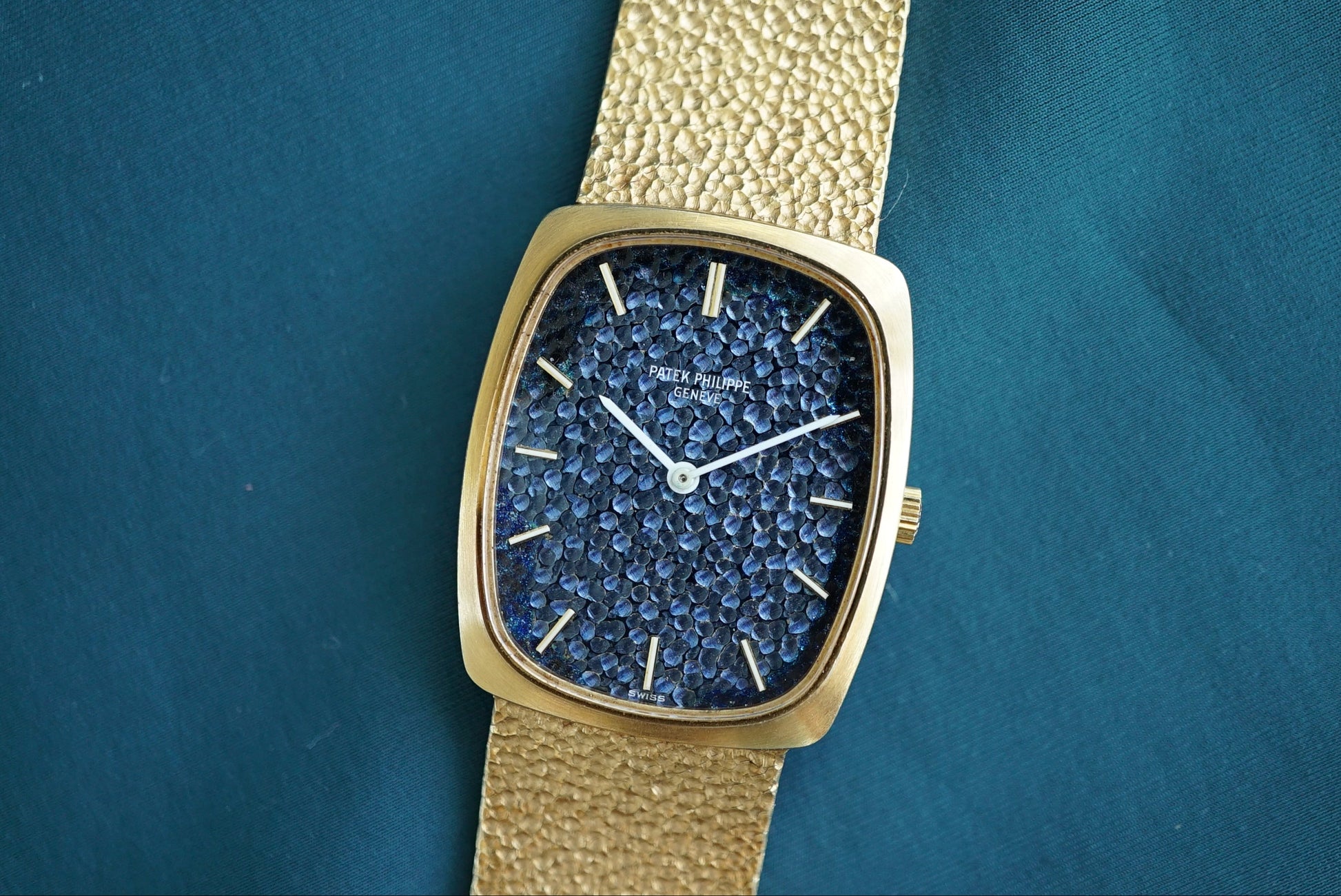 Patek Philippe Ellipse ref 3567/1 in 18k Gold from 1960's