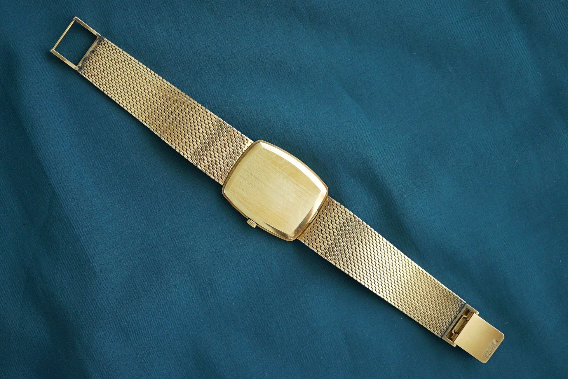 Patek Philippe Ellipse ref 3567/1 in 18k Gold from 1960's