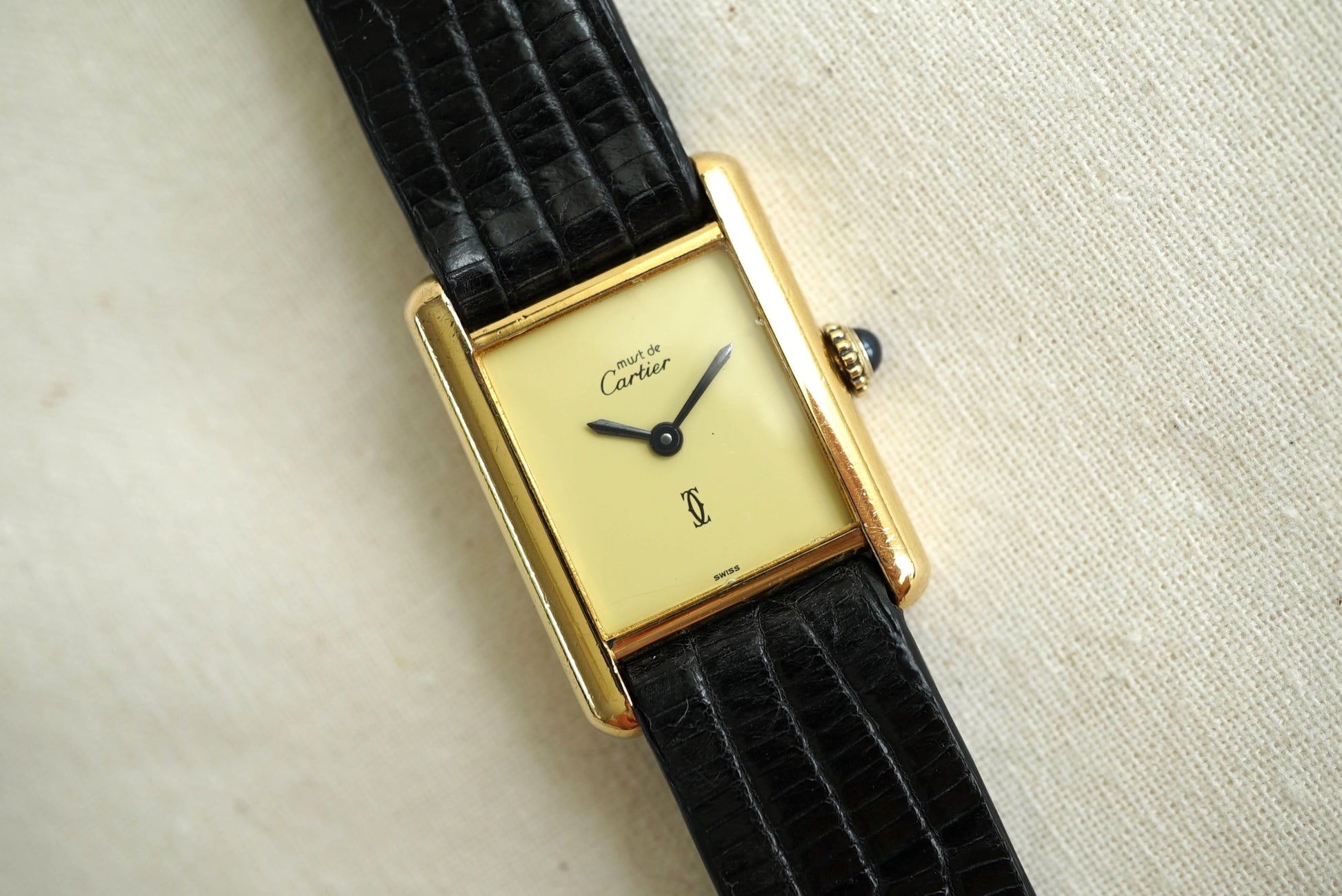 Cartier Tank Must Ladies - Eggshell dial - manual wind ref 3 from 1980's
