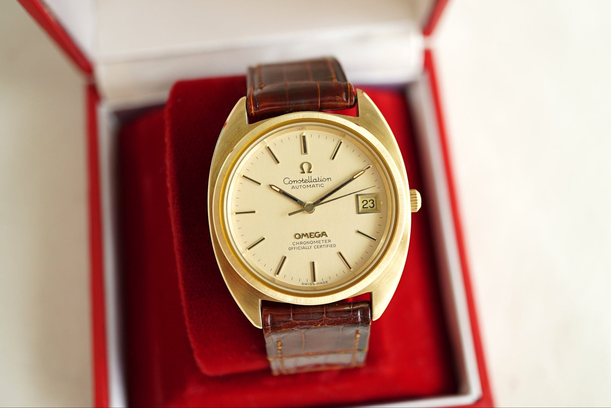 NOS Omega Constellation Gerald Genta C-case ref 168.0056 from 1971 - w Box