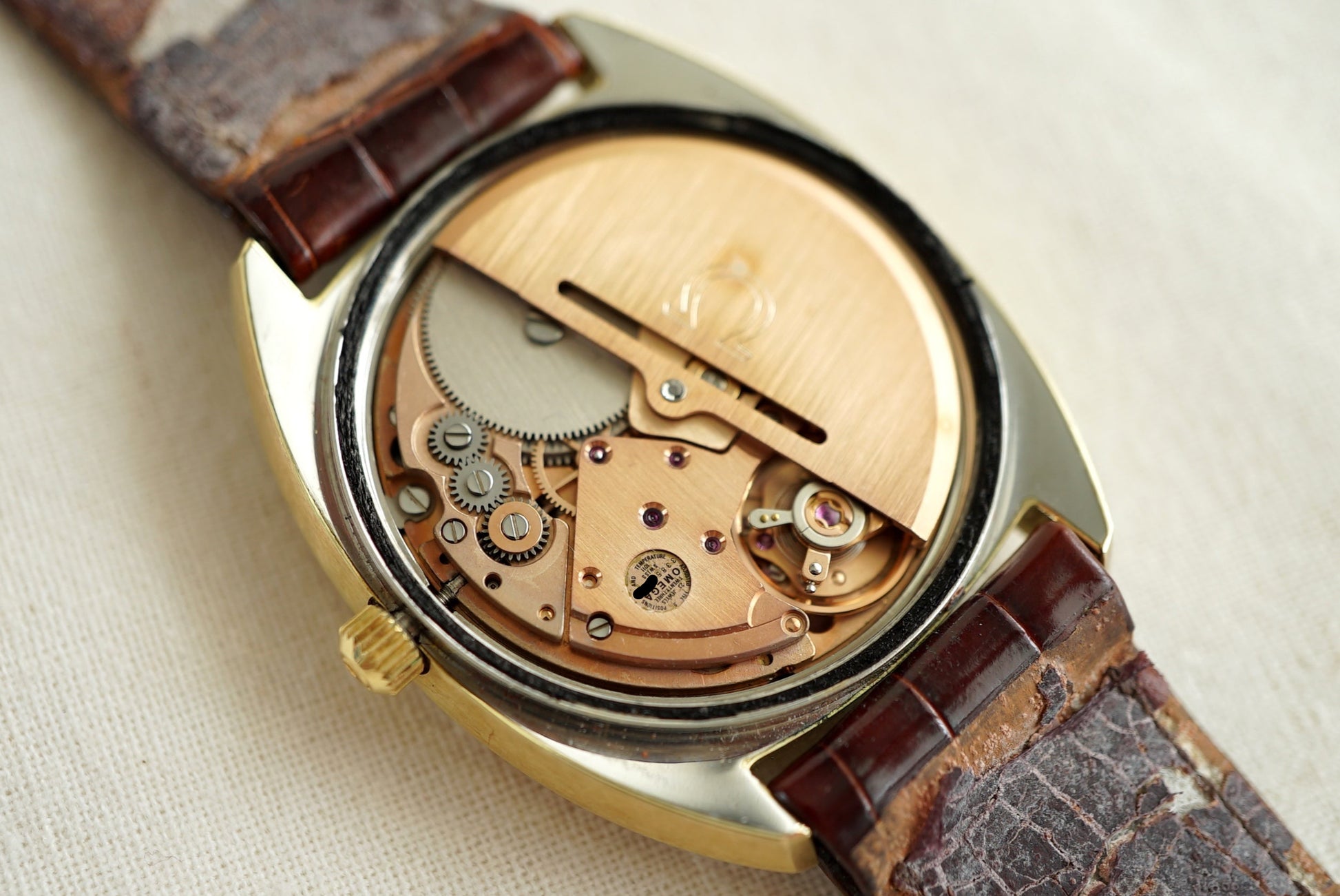 NOS Omega Constellation Gerald Genta C-case ref 168.0056 from 1971 - w Box