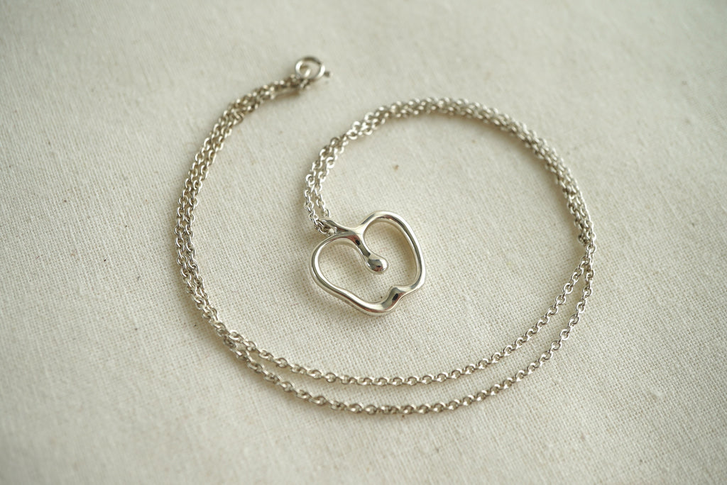 Tiffany & Co Apple 925 sterling silver Elsa Peretti necklace