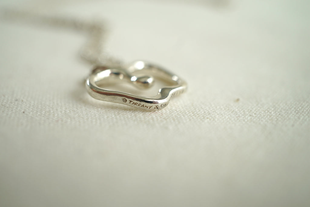 Tiffany & Co Apple 925 sterling silver Elsa Peretti necklace