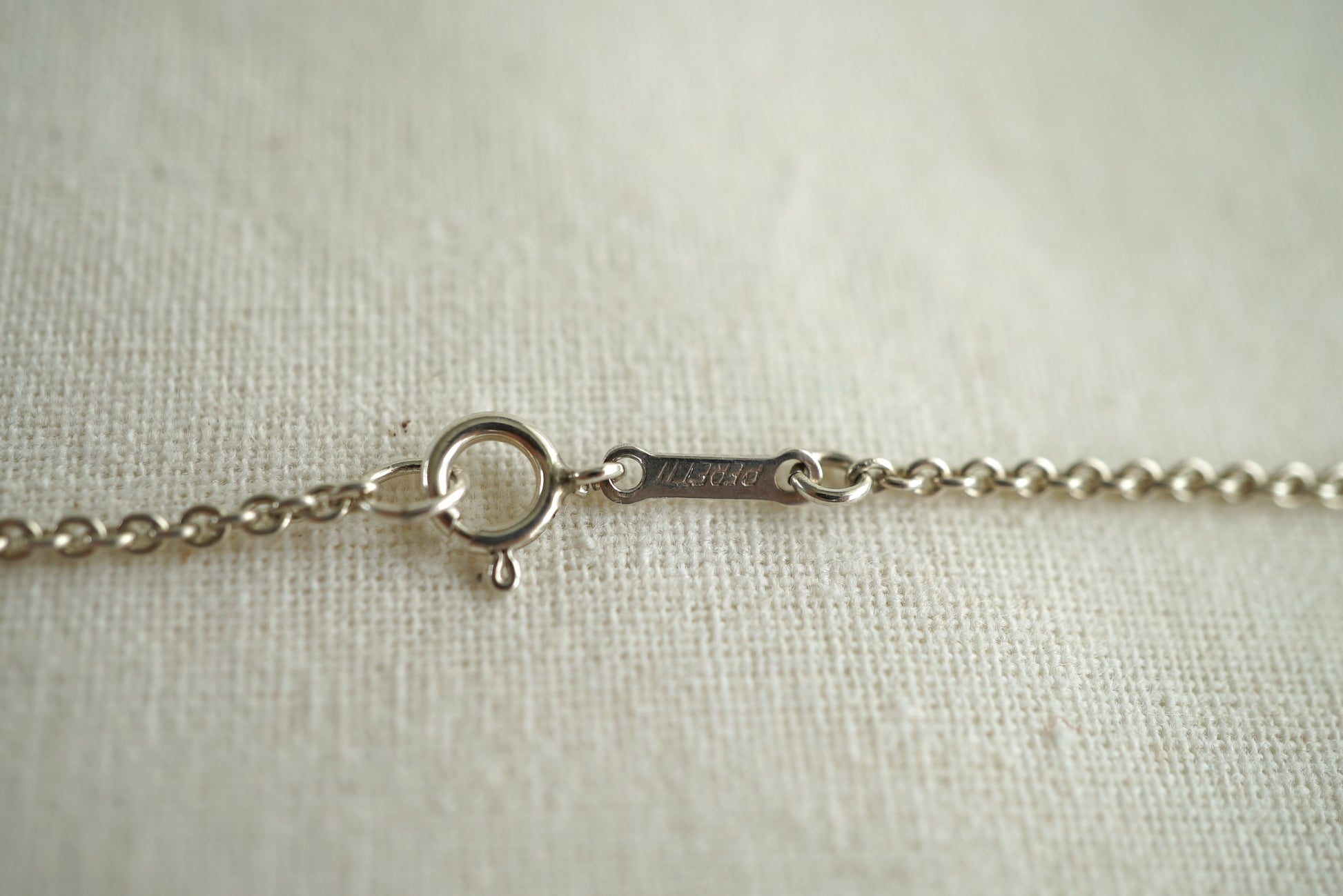 Tiffany & Co Apple 925 sterling silver Elsa Peretti necklace
