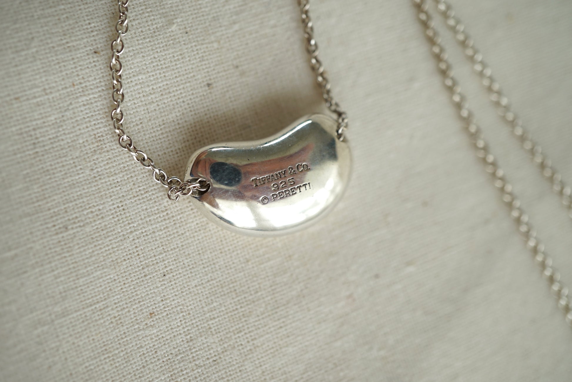 Tiffany & Co Bean Large 925 sterling silver Elsa Peretti necklace
