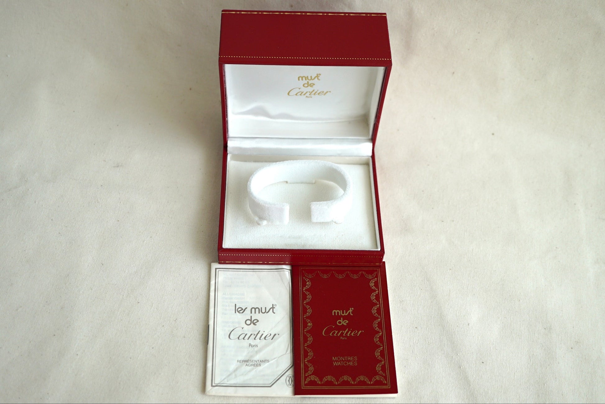 Cartier Tank Must/Colisee/VLC Vintage Box & Booklets 1980's-1990's - CO590