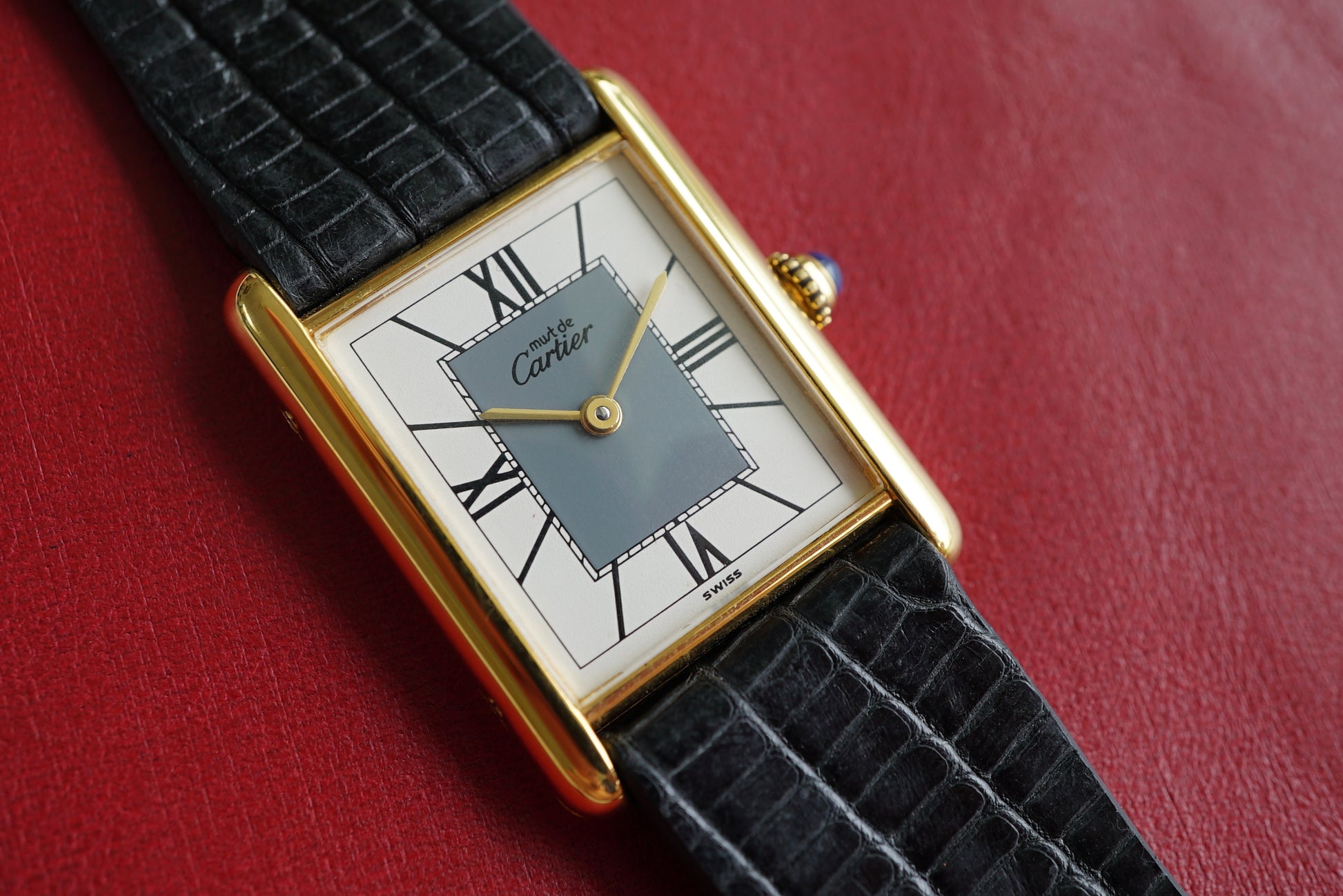 Cartier Tank Must LM ref 590005 Rare Grey/White Bullseye - Men/Unisex - w Box & Booklets from 1990's