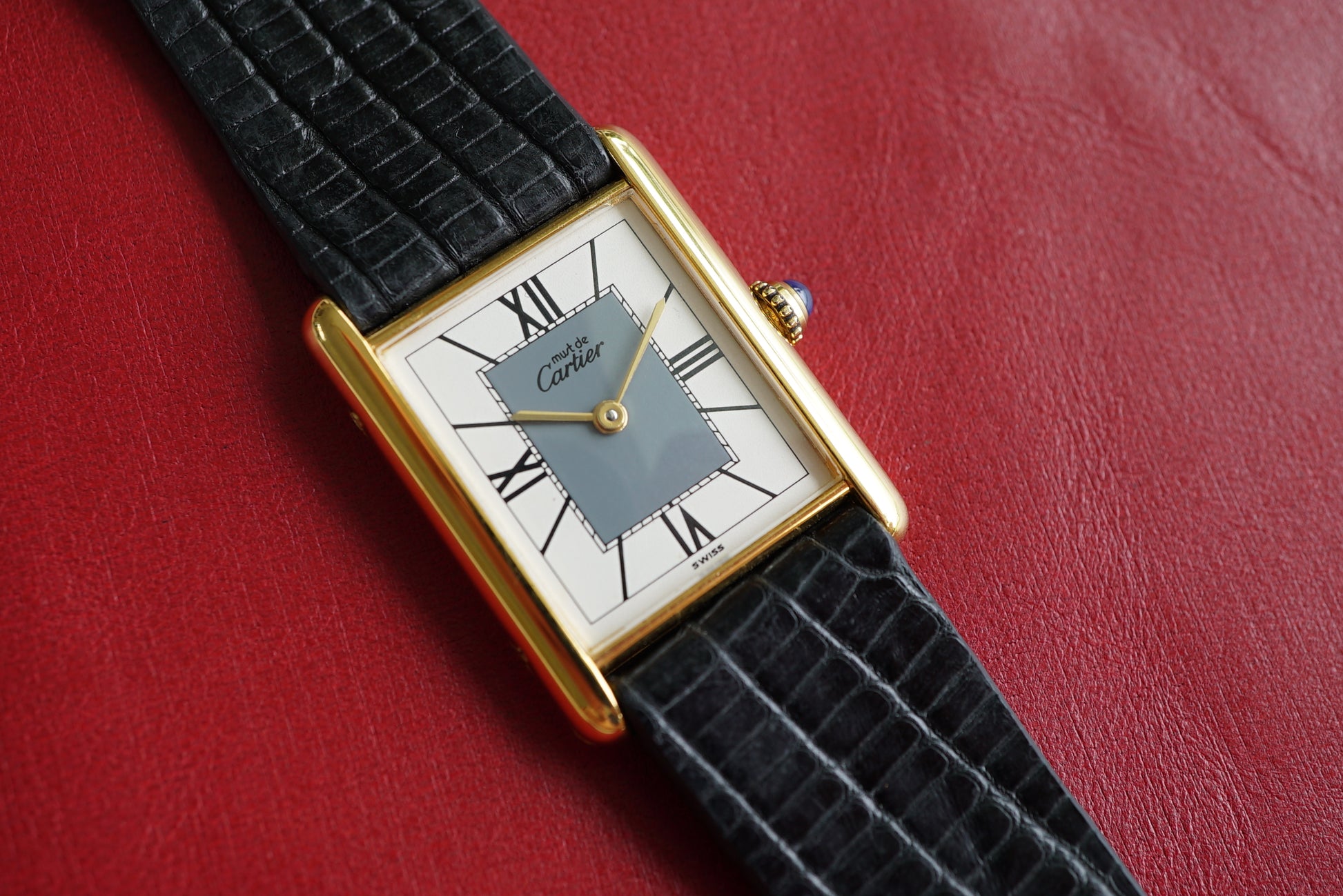 Cartier Tank Must LM ref 590005 Rare Grey/White Bullseye - Men/Unisex - w Box & Booklets from 1990's