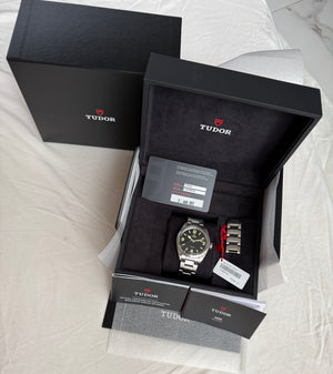 Tudor Ranger ref 79950 from 2022 - full set box & papers